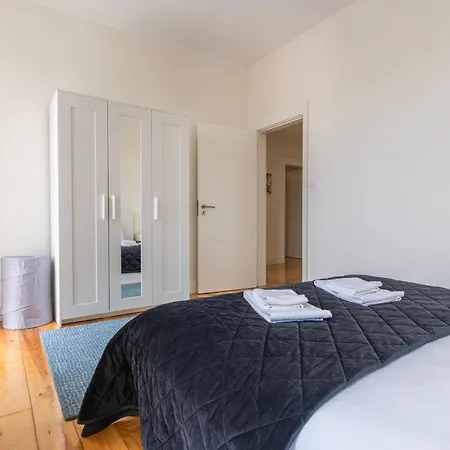 2bdr Charm In Belem's Heart By Lovelystay Apartment