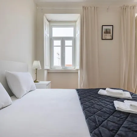 2bdr Charm In Belem's Heart By Lovelystay Apartment